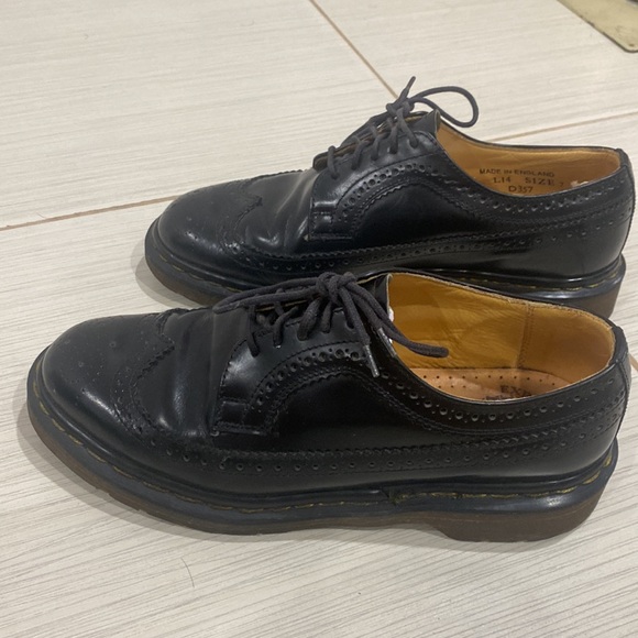 Dr martens 3989 SMOOTH LEATHER BROGUE SHOES size 7 - Picture 3 of 9